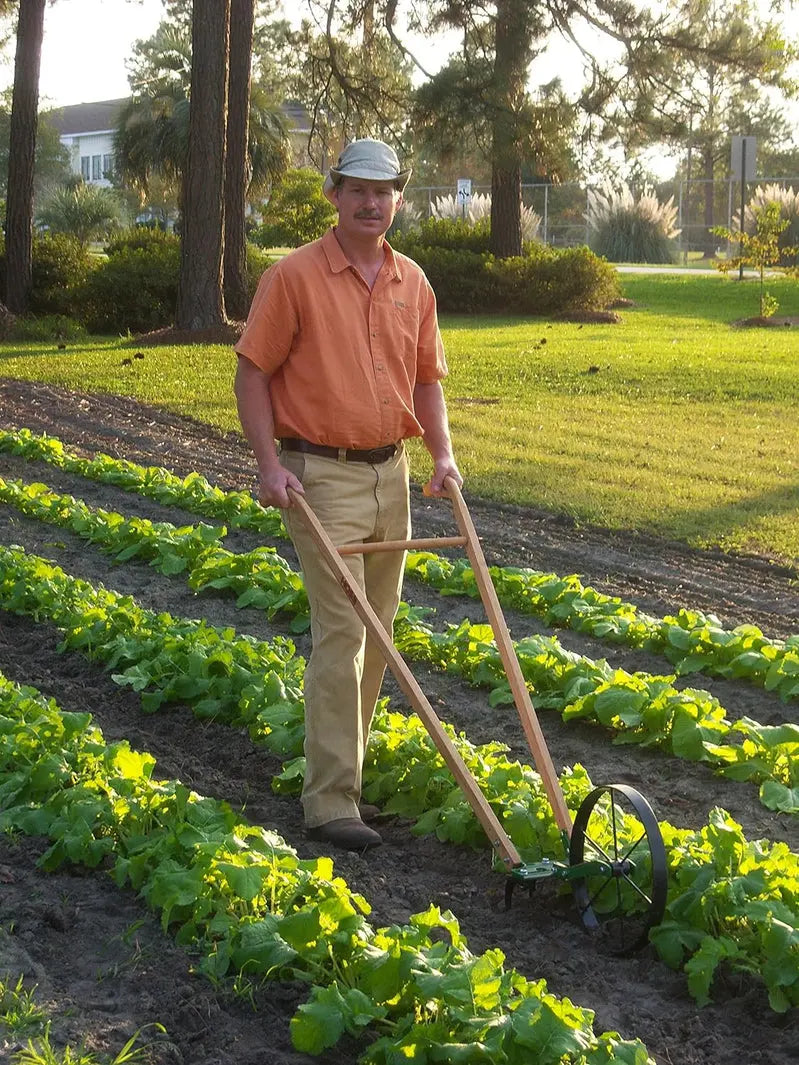 Single-Wheel Garden Hoe – For Cultivating, Weeding, and Soil Maintenance