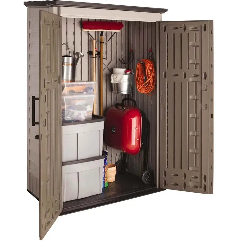 Rubbermaid 2025 Series Outdoor Storage Shed – Reinforced, Weatherproof & Secure