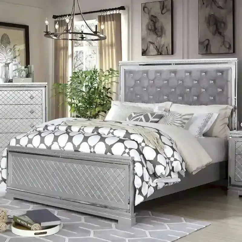 Seleena Glam Tufted Bedroom Set – 5-Piece Silver-Wood Panel Collection with USB Charging Ports