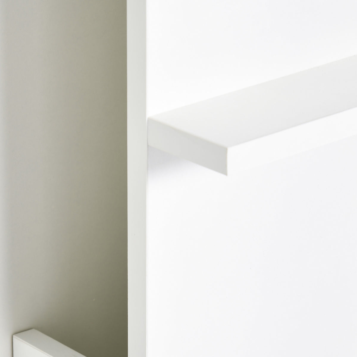 HOMCOM Wandklapptisch Zusammenklappbar und Platzsparend mit Regalen, für Zuhause und Büro, aus Spanplatte und MDF, 60x21.5x50 cm, Weiß