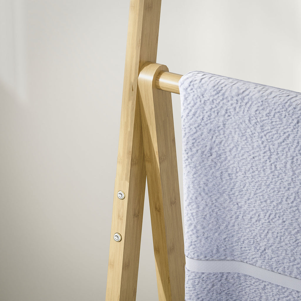 HOMCOM Badezimmerregal 3 Regale mit 3 Handtuchstangen, freistehend und klappbar aus Bambus