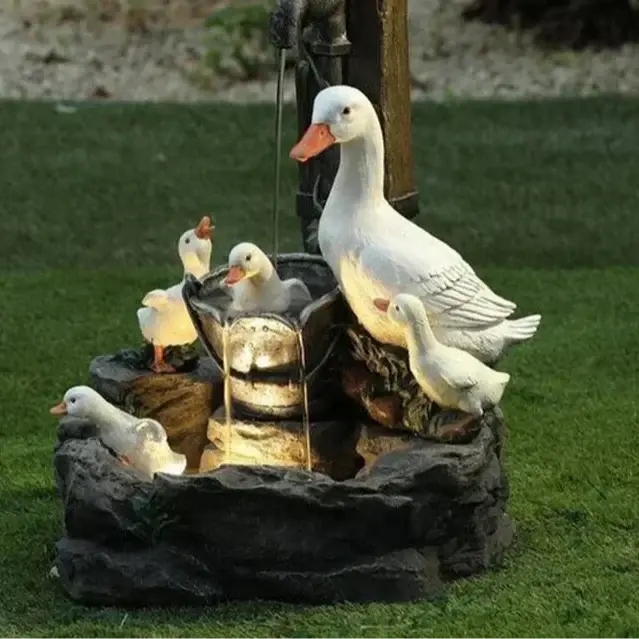 Lunaverde Solar-Powered Garden Fountain Statue – Duck & Squirrel Design with Warm LED Glow, Weatherproof Resin for Patio or Balcony